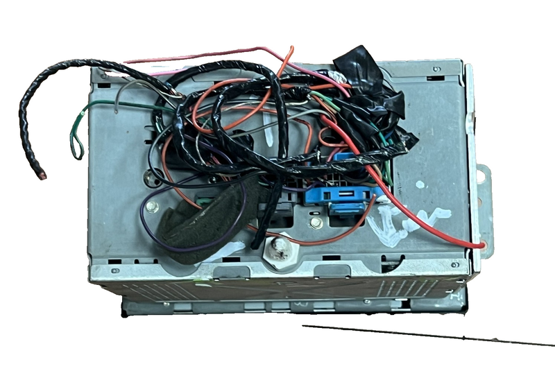 2005-2007 Buick Rainier AM FM Radio Navigation Screen CD Player OEM 15800000