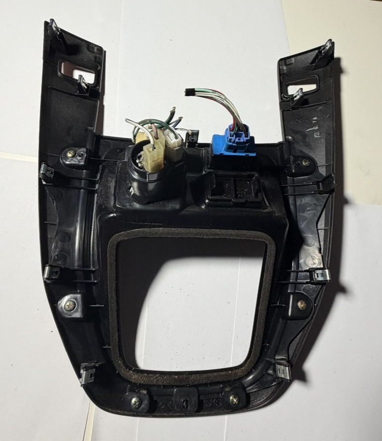 1999-2003 Lexus RX300 Upper Center Console with Heated Seat Switch Woodgrain