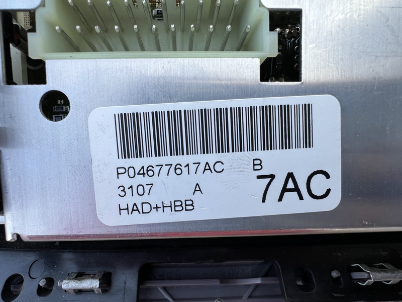 99 00 1999 2000 Dodge Caravan Temperature Climate Control OEM 04677617AC Black