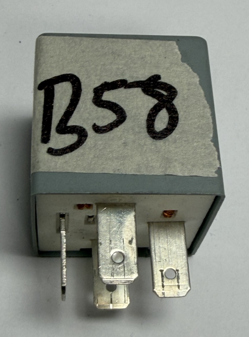 2001-2002 Volkswagen Jetta Starter Relay 12V 10A 3B0 911 251, WL0 61 237 009