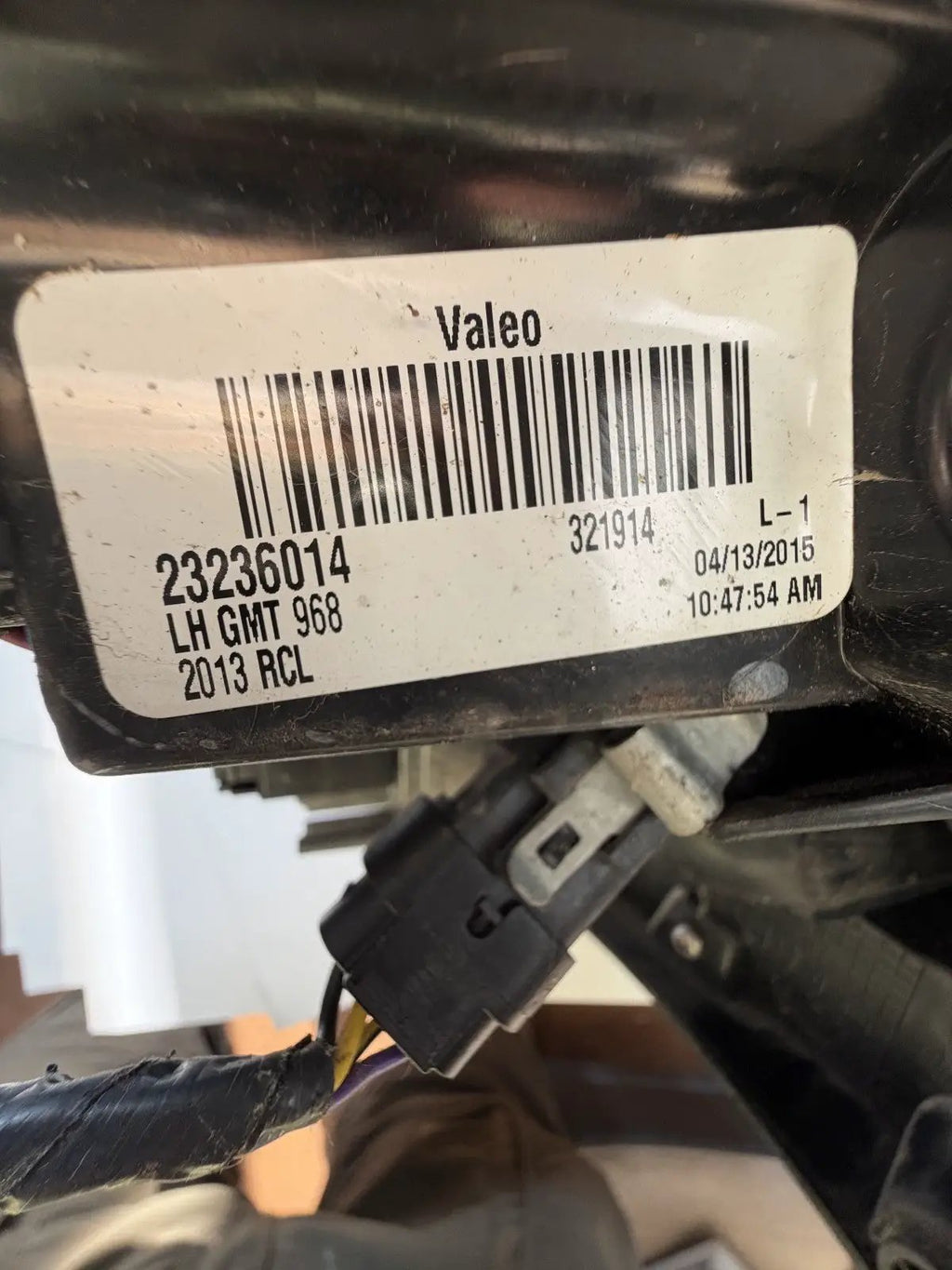 2013-2017 GMC Acadia Tail Light Taillamp Outer Assembly Driver LH 23236014 by Valeo