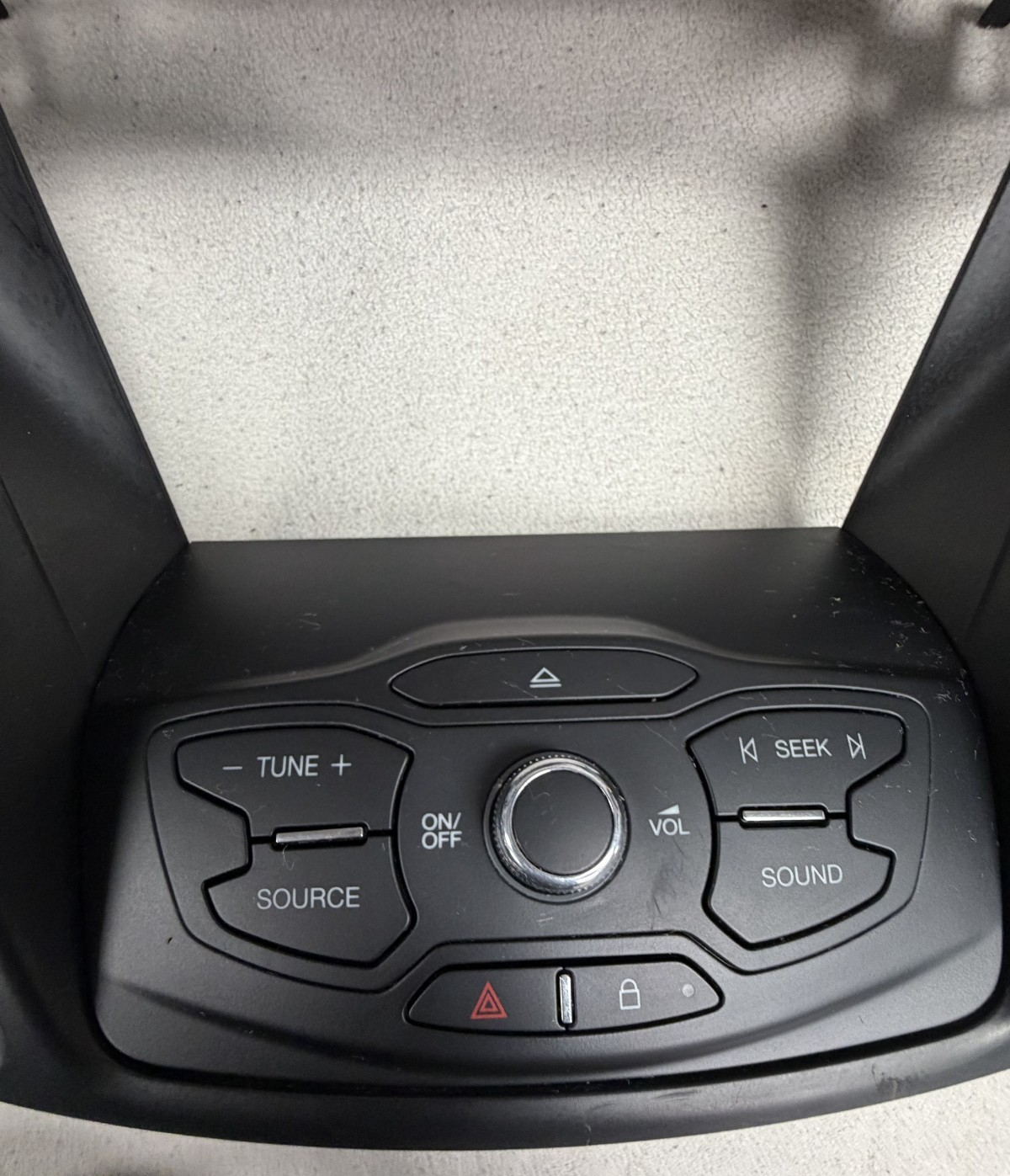 2013 2014 2015 2016 Ford Escape Dash Radio Control Panel CJ54 18835 CCW