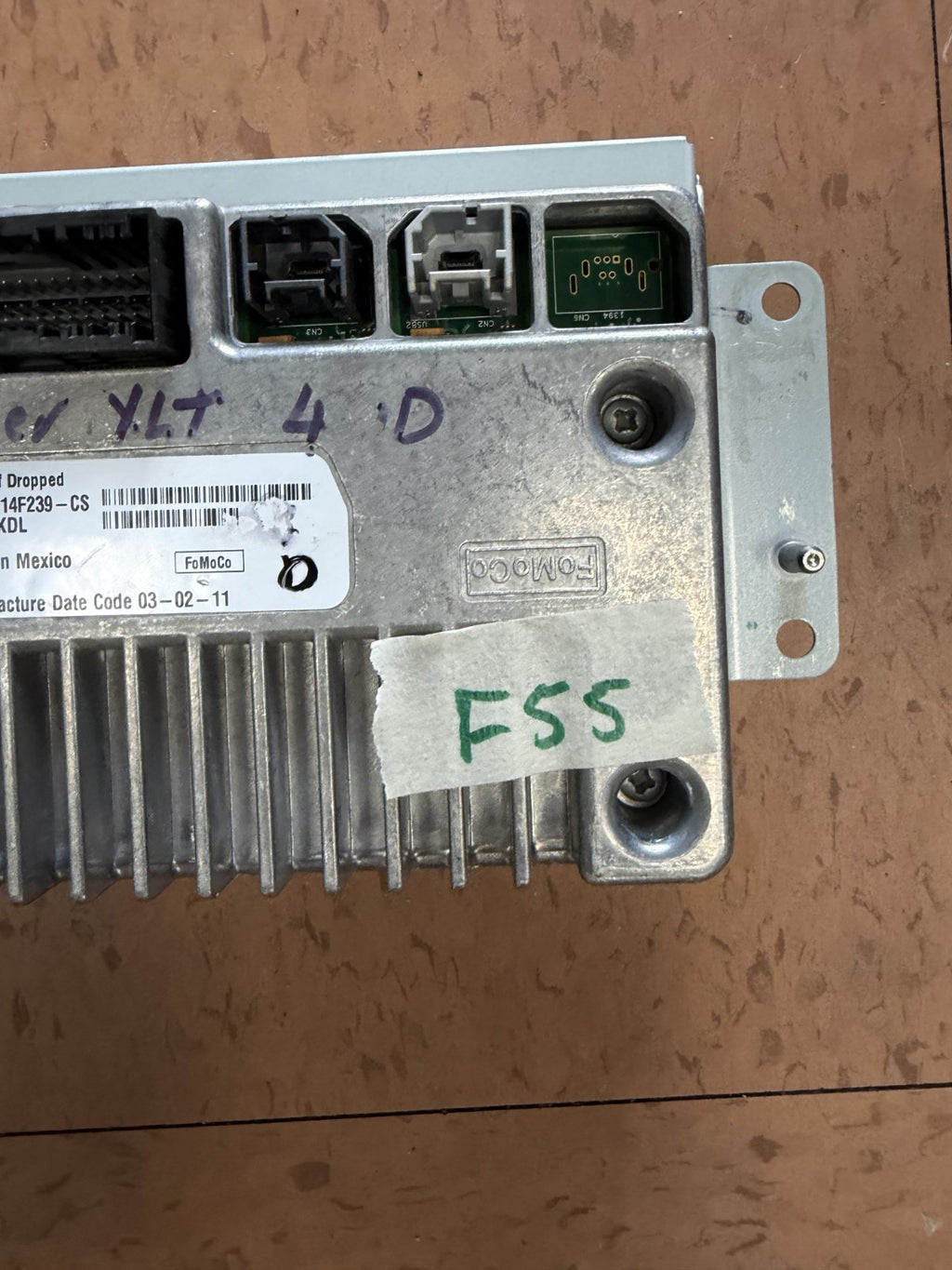 2011-2014 Ford Explorer Radio Info Display Screen with Module BB5T-14F239-CS
