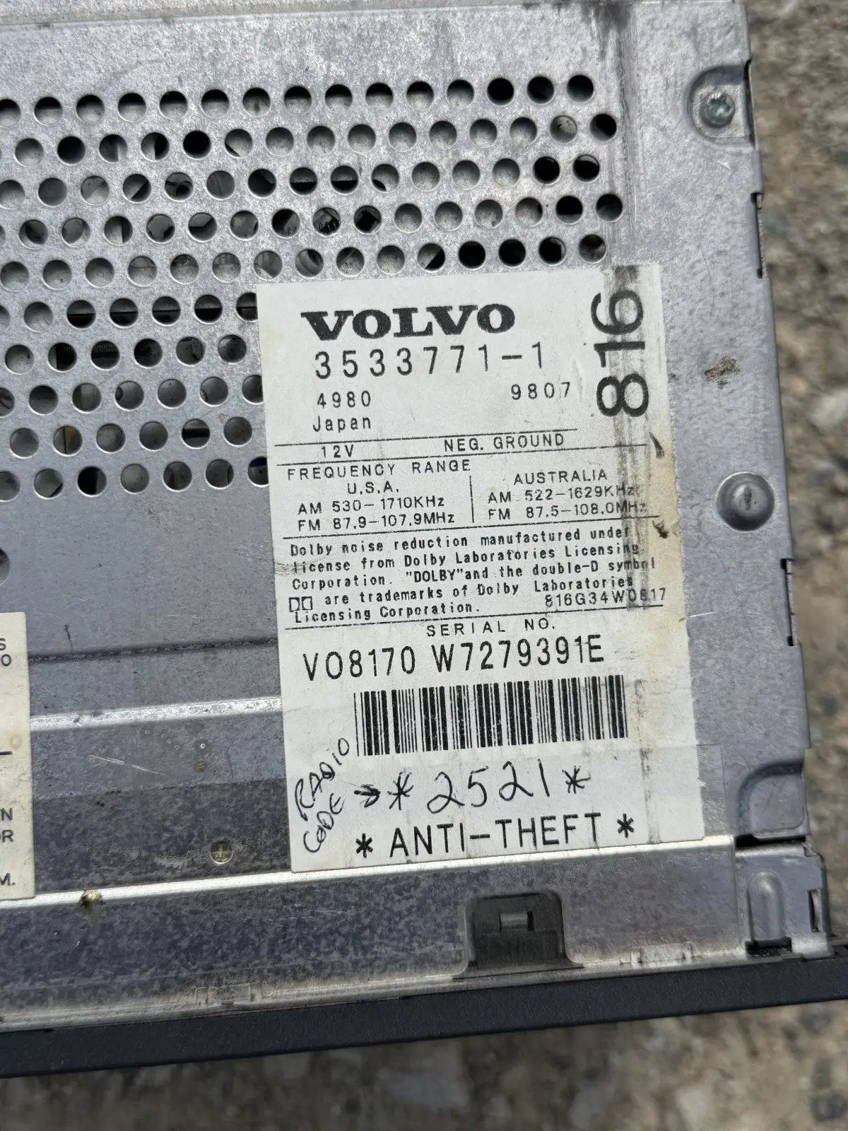 97 98 99 00 01 02 03 04 Volvo 850 S70 Radio Stereo AM FM CD Player 3533771 by Volvo