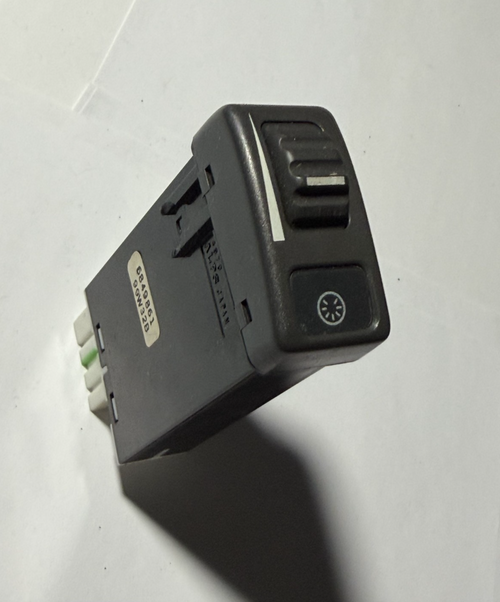 1998 1999 2000 2001 2002 Volvo S70 V70 C70 Dash Dimmer Switch 6849861, 99W32B
