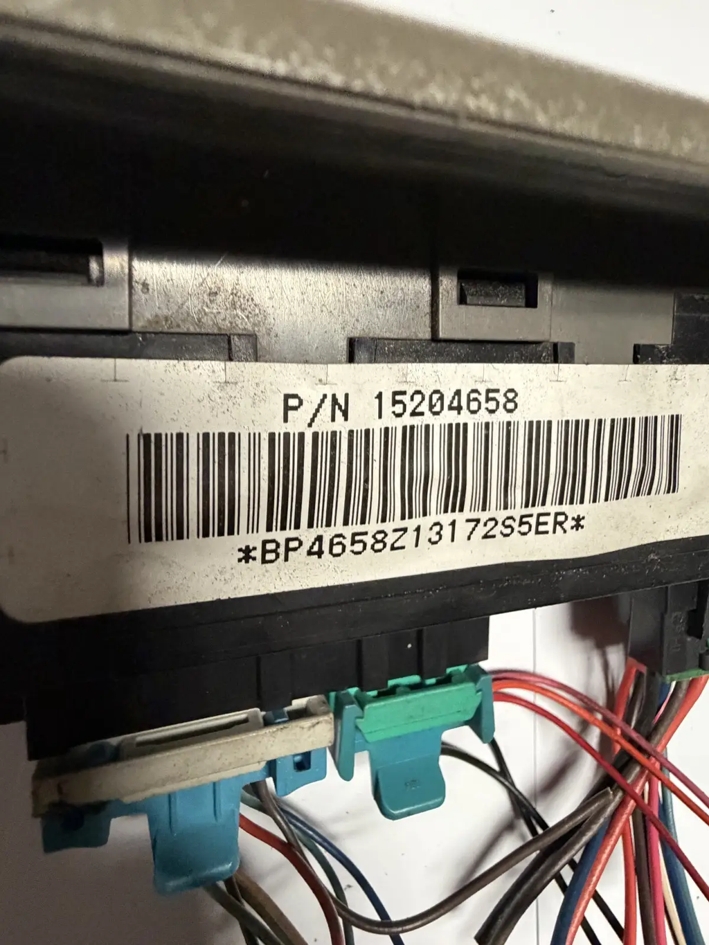 2002-2004 Chevrolet Trailblazer EXT Door Lock and Side Window Switch 15204658 by General Motors