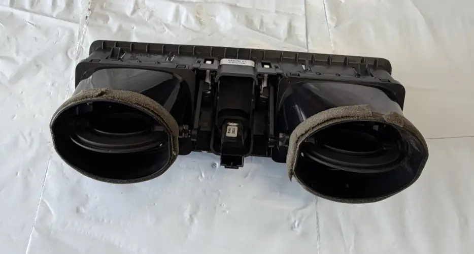 2003-2009 Volvo XC90 Dash Air Double Vent Grill Trim with Hazard Switch 3409400 by Volvo