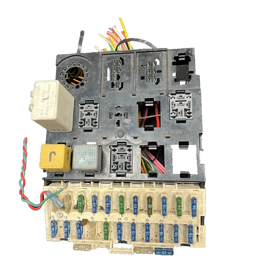 1990 1991 1992 1993 1994 1995 Volvo 940 Dash Fuse Junction Box OEM 3 544 224 by Volvo