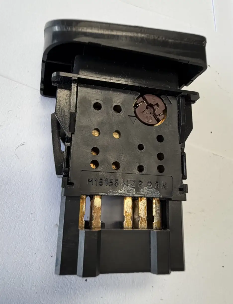 03-06 Honda Accord Emergency Hazard Flasher Light Control Switch Button M19620 by TEC