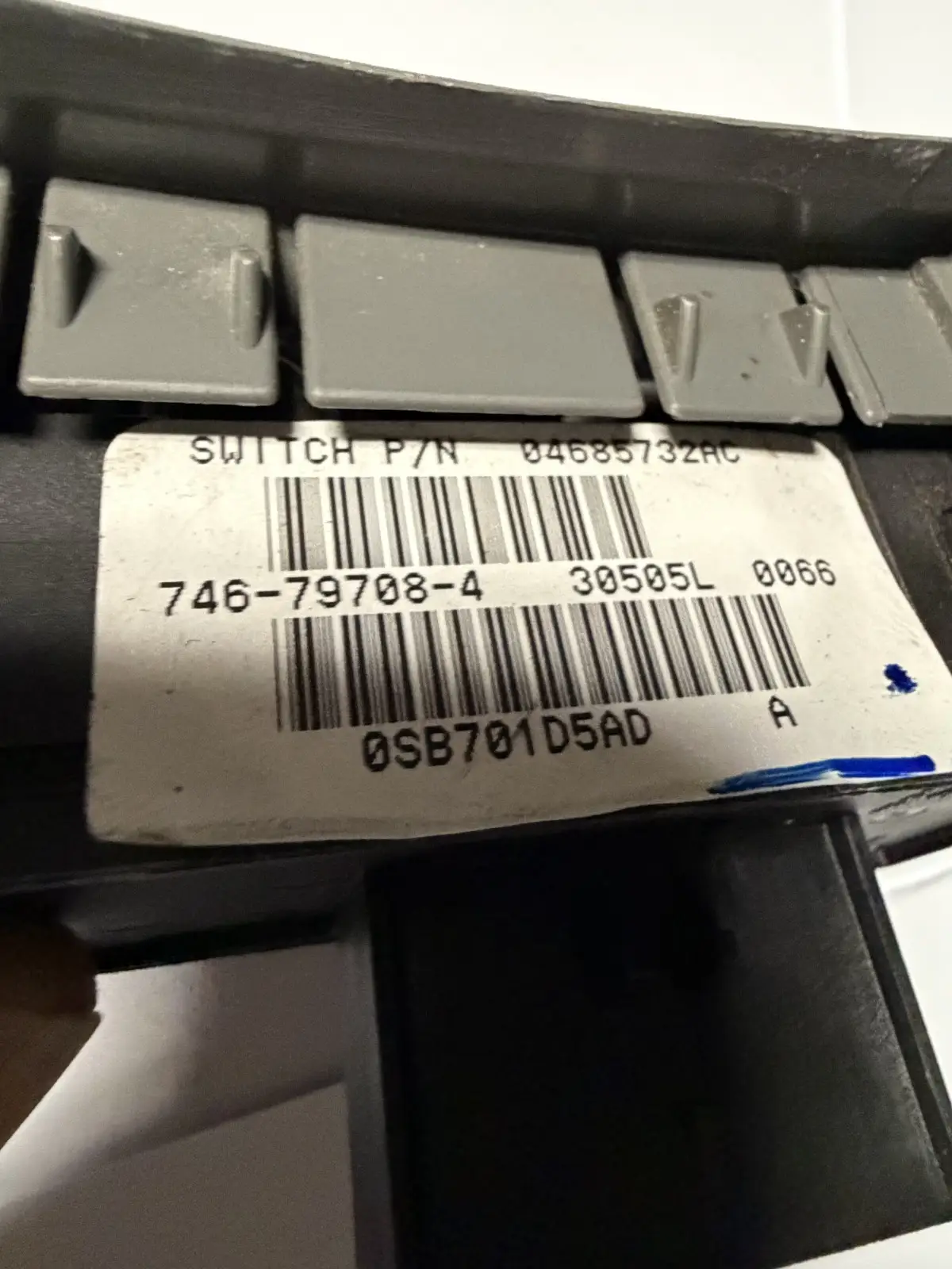 01-07 Dodge Grand Caravan Window Control Door Switch Left 04685732AC Gray by Unbranded