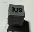 2002-2006 Volkswagen Beetle Glow Plug Relay #109 1J0906381A, V23134B63X396