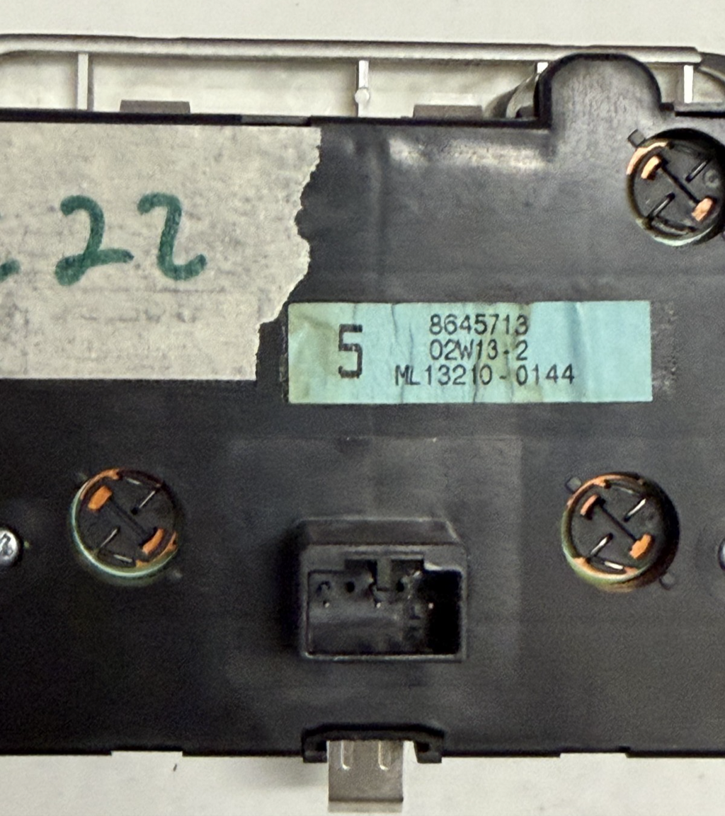 2001-2009 Volvo S60 XC70 V70 Headlight Fog Light Control Switch 8645713 Black