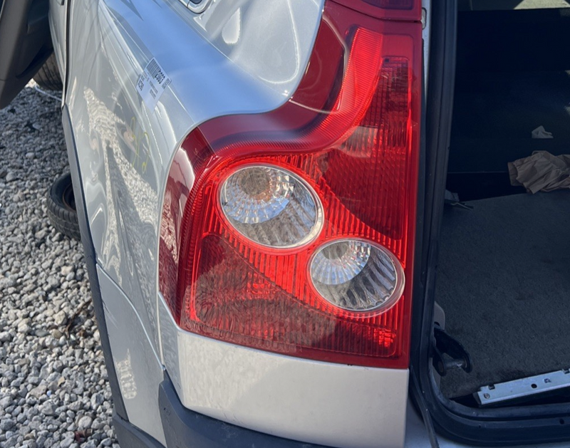 2003 2004 2005 2006 Volvo XC90 Lower Tail Light Taillight Left Driver LH OEM