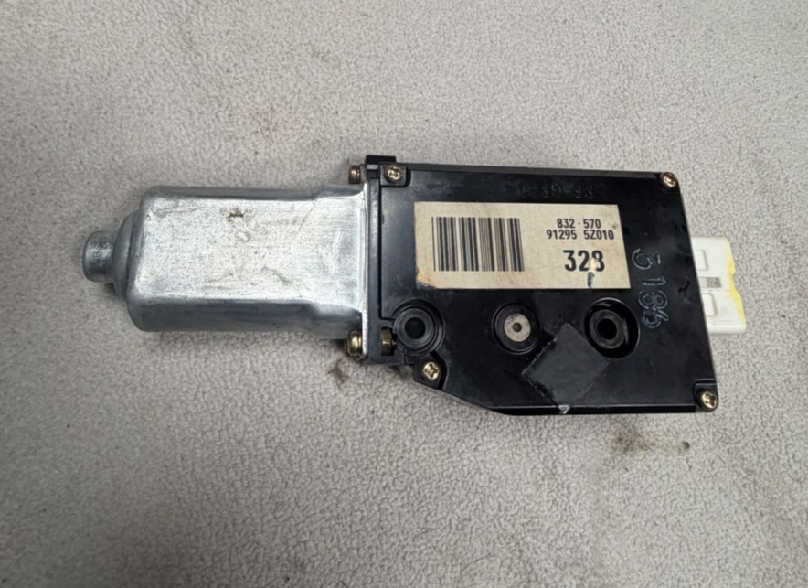 2004-2007 Nissan Quest Sunroof Sun Roof Power Motor Assembly 91295 5Z010