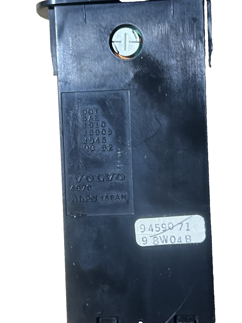 Hazard Light Flasher Switch 9459071 fits 1998 1999 2000 Volvo V70 S70 C70