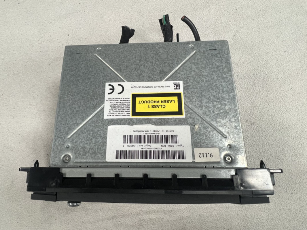 2007-2011 Chrysler Town & Country Navigation Radio Audio Receiver 05064245AL