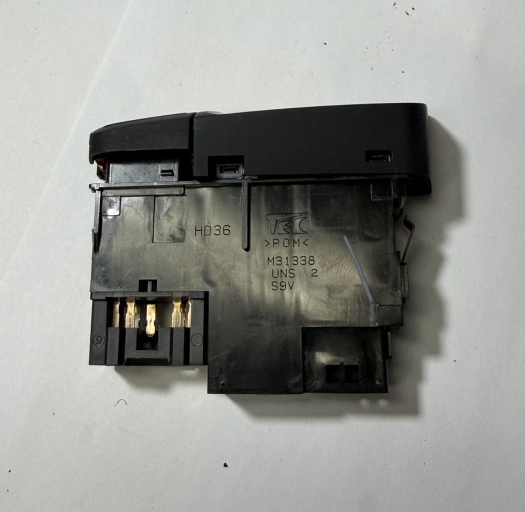 2006 2007 2008 Honda Pilot Emergency Hazard Switch Button M31338 Black