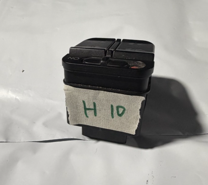2005 2006 2007 2008 09 10 Honda Odyssey Sliding Door Control Switch Button 2924V