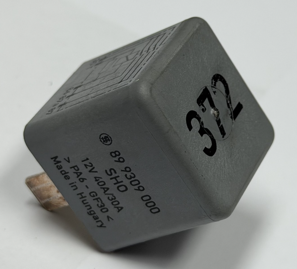 1992-2004 Audi S4 S6 A4 Fuel Pump Relay 12V 40A 30A 89 9309 000 Gray