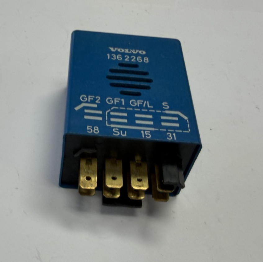 Seat Belt Reminder Relay 1362268, 5SA 004 396 00 Blue fits 1975-1982 Volvo 240 by Volvo