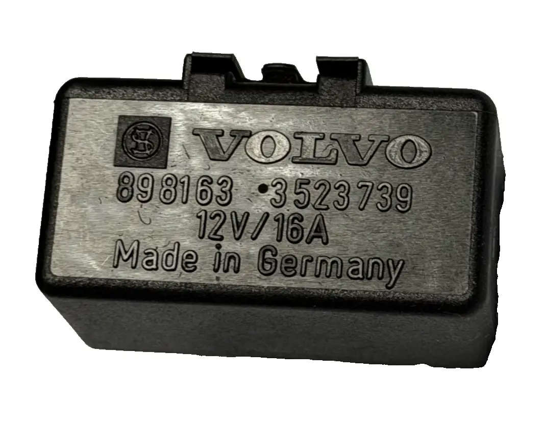 Volvo 740 760 780 940 Central Locking Relay 12V 16A 898163, 3523739 Black by Volvo