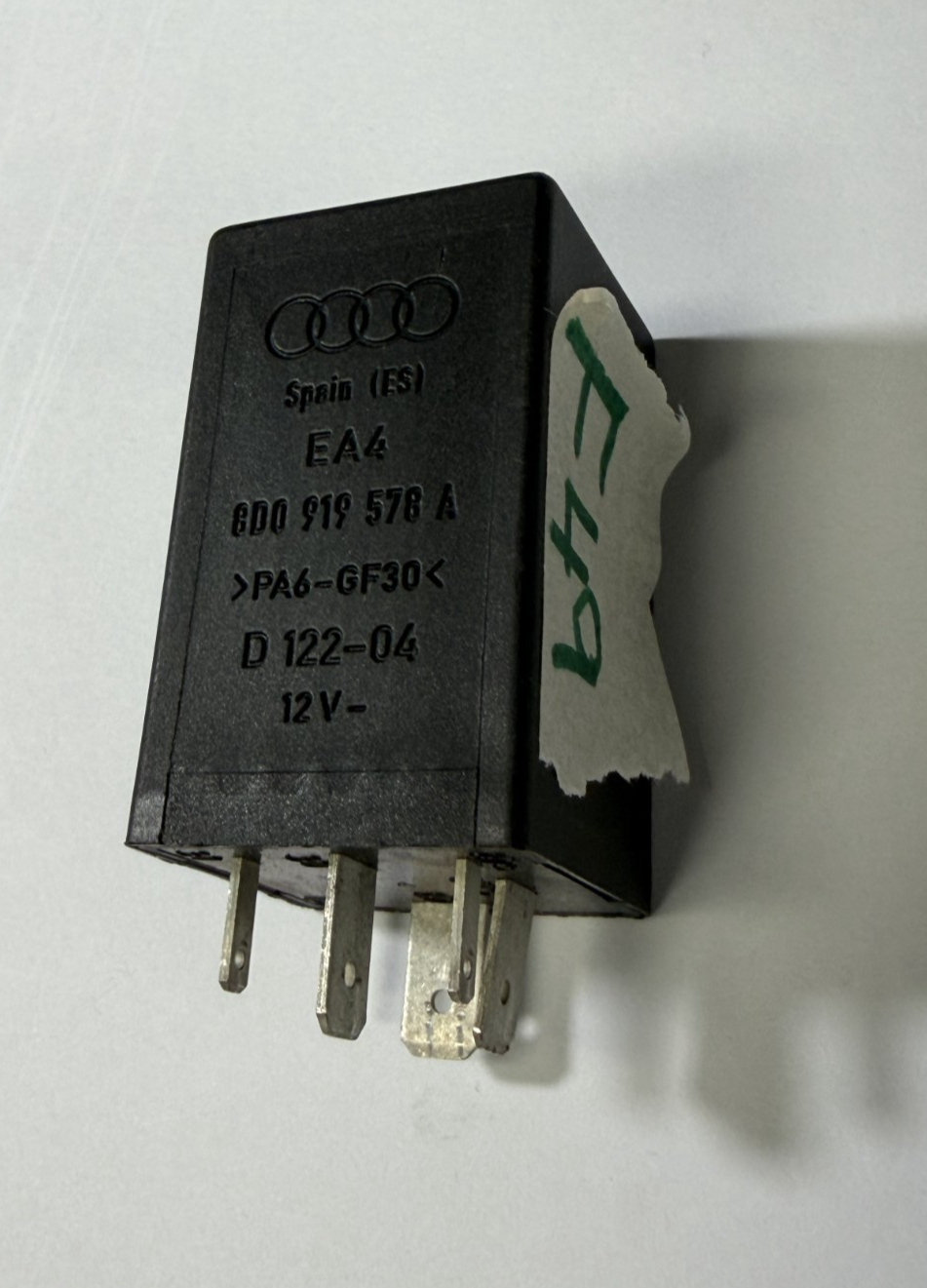 1998-2005 Volkswagen Passat AC Compressor Relay 8D0 919 578 A Black