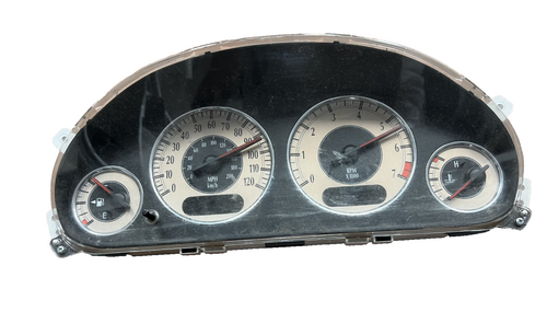 01 2001 Chrysler Town & Country Speedometer Instrument Cluster OEM 04685742AD