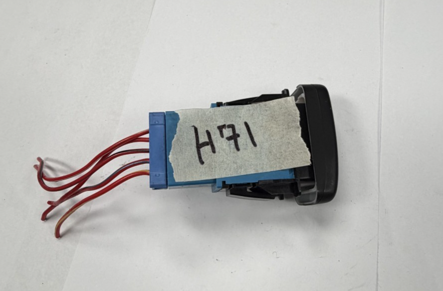 2001-2005 Honda Civic Cruise Control Switch Button M19620