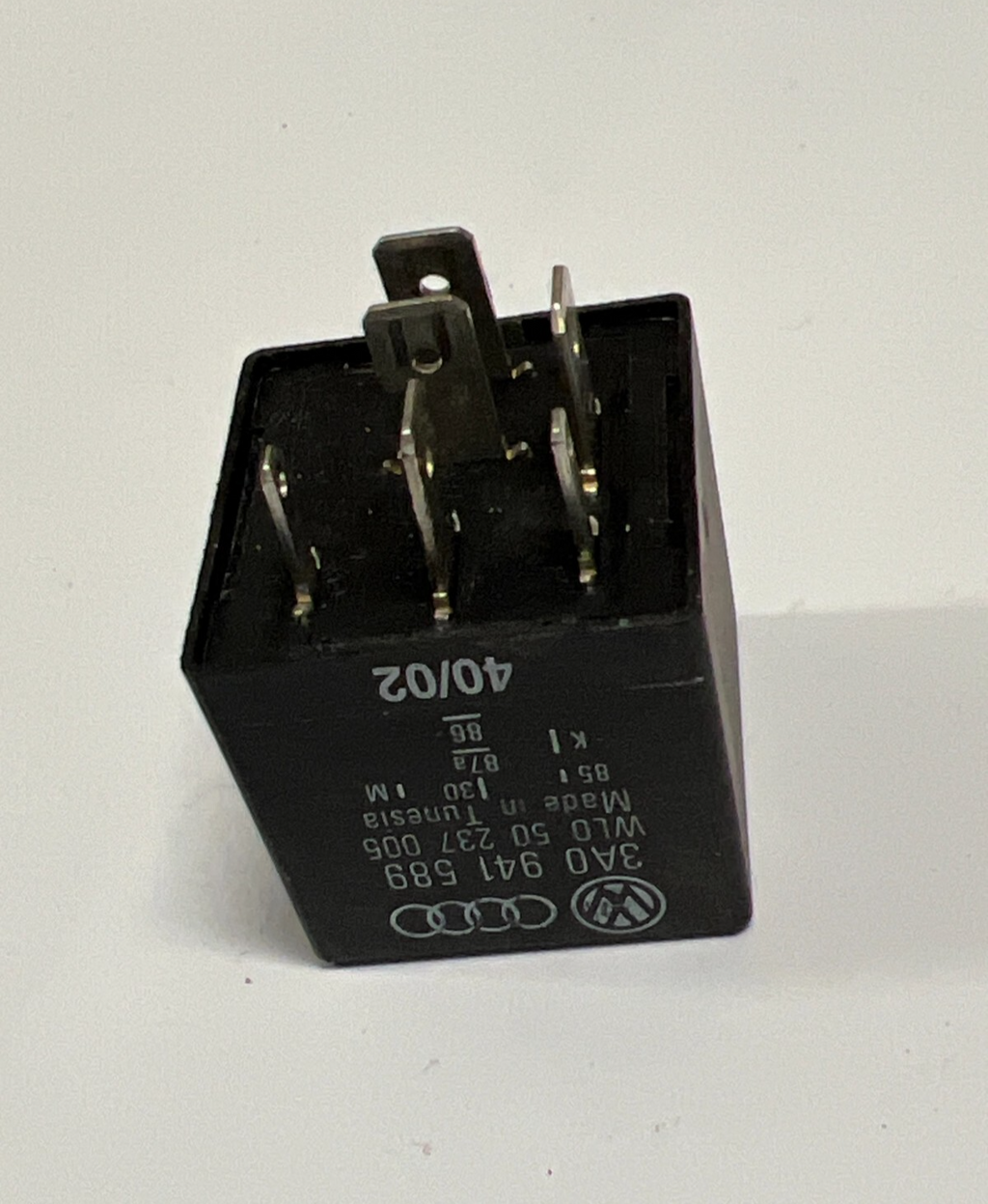 1999-2002 Volkswagen Cabrio Daytime Running Lights Relay #173 OEM 3A0 941 589