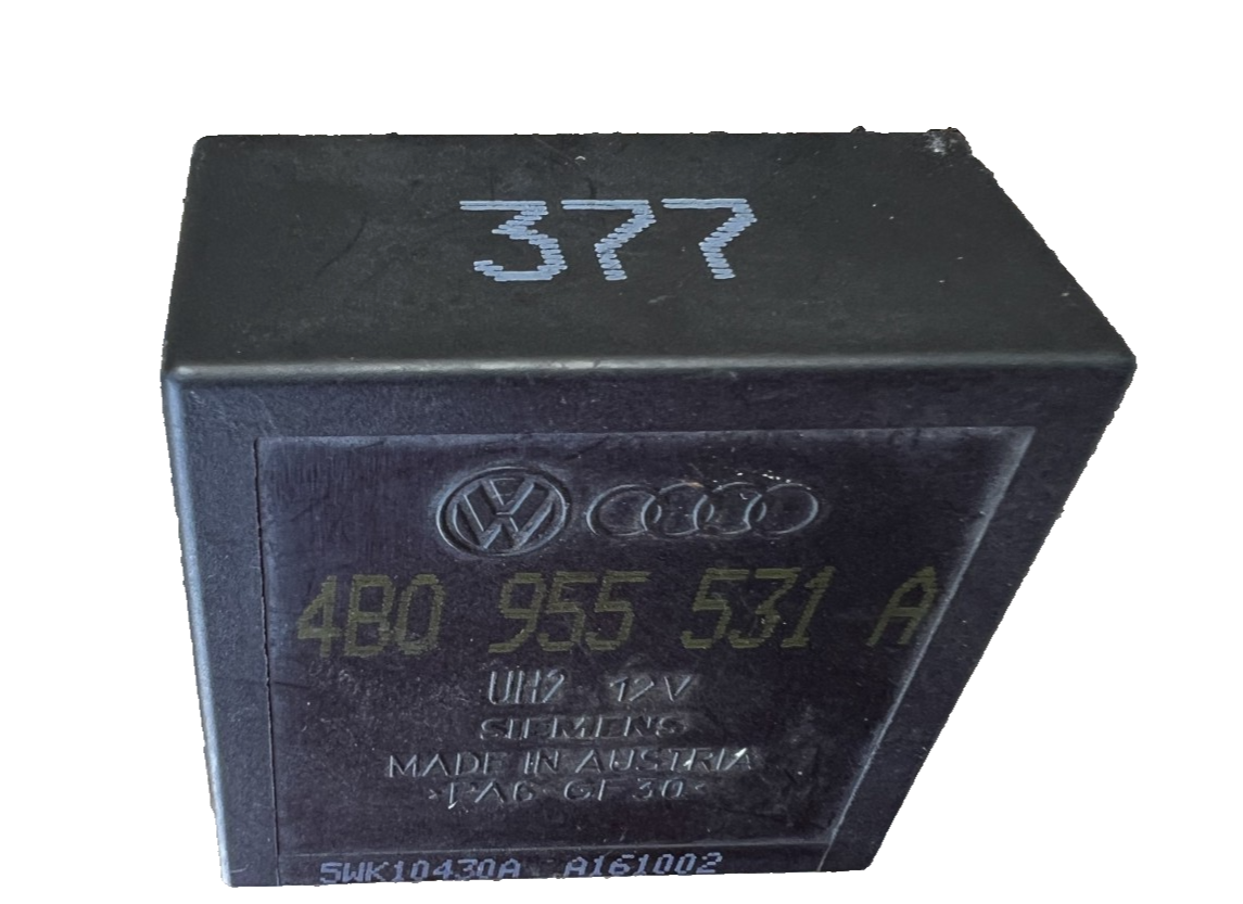 Wiper Relay 4B0 955 531 A fits Volkswagen Audi Jetta Golf GTI MK4 Passat B5
