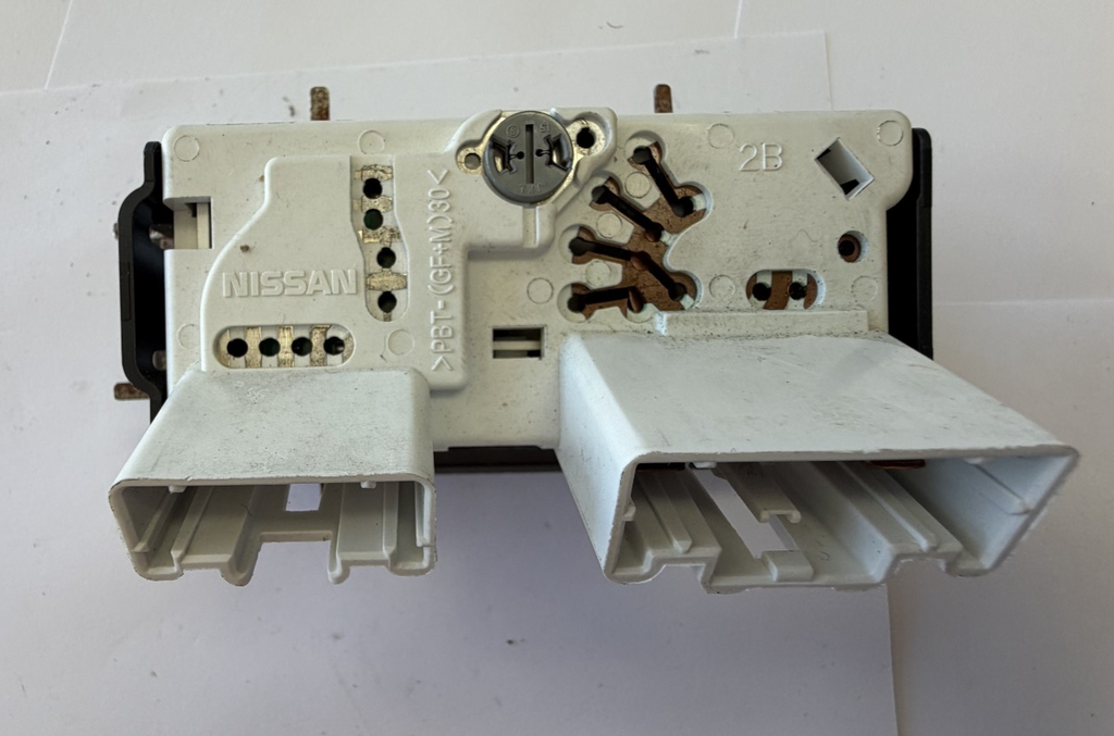 AC Heater Temp Climate Control Switch 27501 ZF002 fits 05-06 Nissan Quest by Nissan
