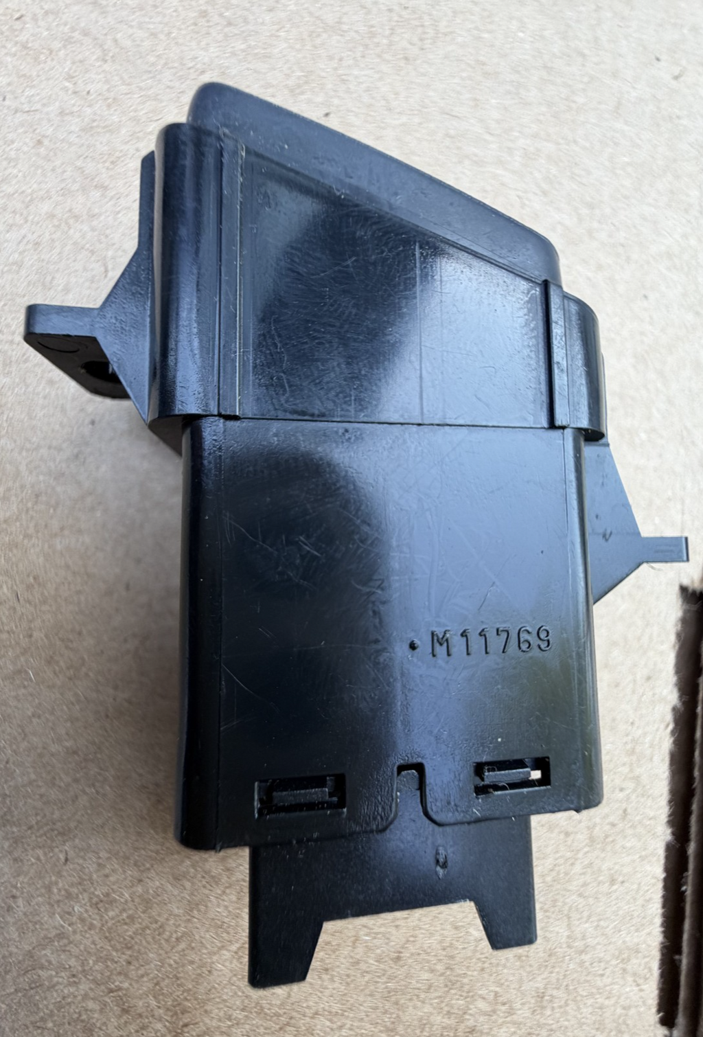 97 98 99 00 01 Honda CRV Emergency Hazard Light Switch Button M11769 Black
