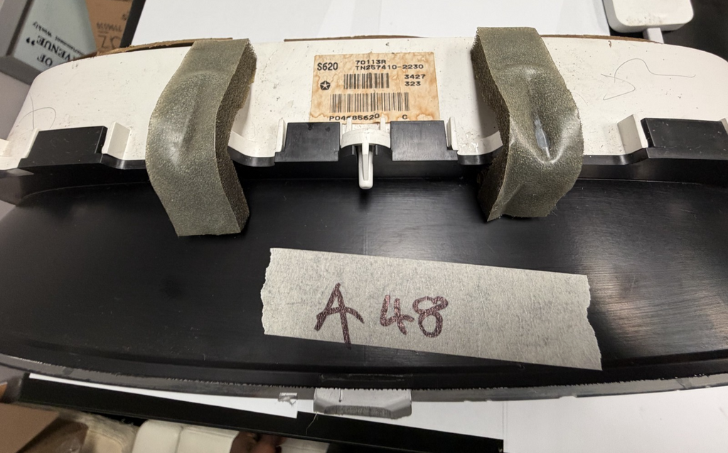 1997-2000 Dodge Caravan Voyager Instrument Cluster Speedometer TN257410 2230