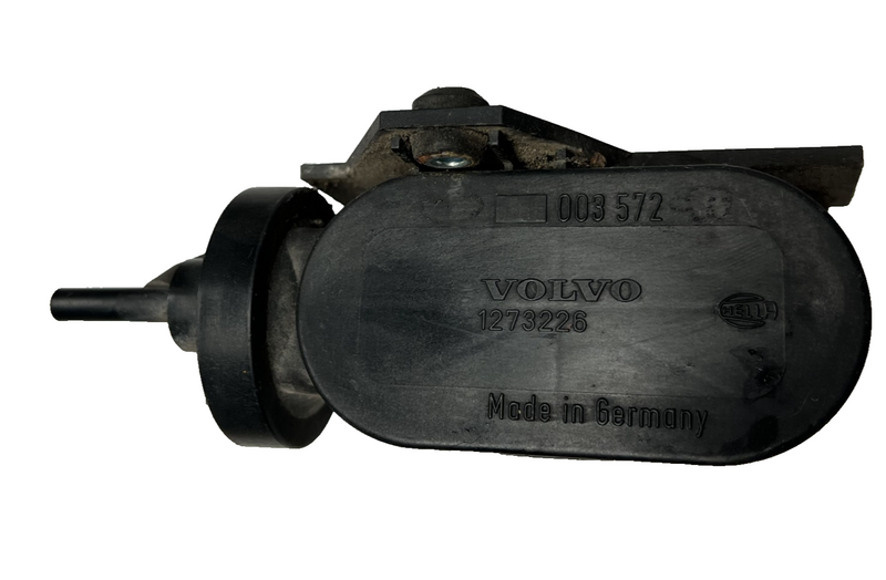 90 1990 Volvo 240 Cruise Control Module Vacuum Pump Booster OEM 1273226