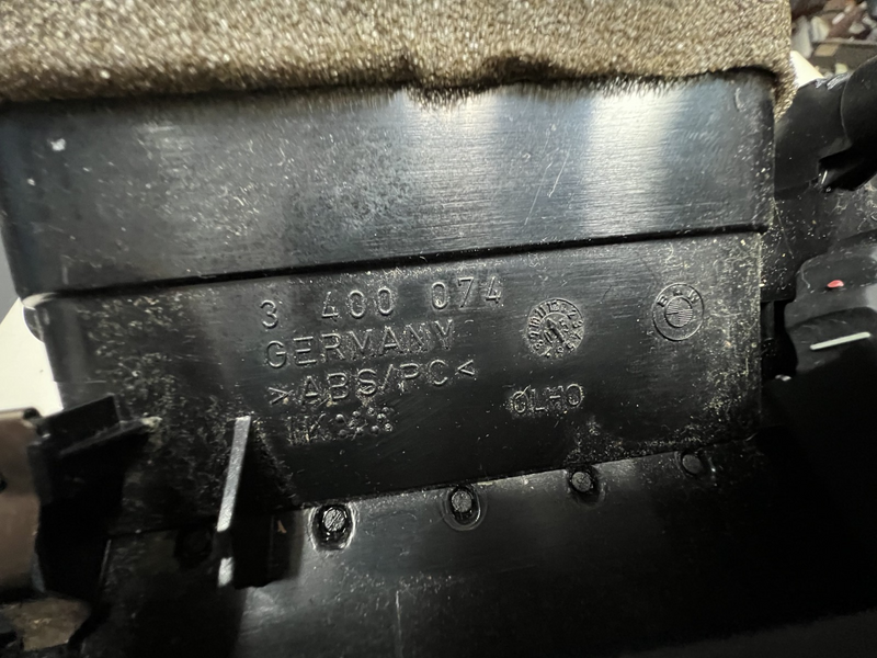 04 05 06 07 08 09 10 BMW X3 Center Dashboard Dash AC Dash Air Vent OEM 3 400 074