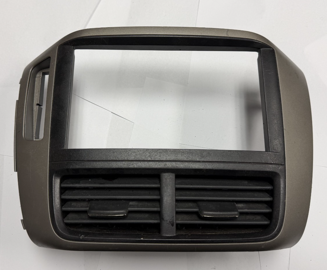 2006-2008 Honda Pilot Dash Radio AC Air Vent Bezel Trim 7725A S9V A110