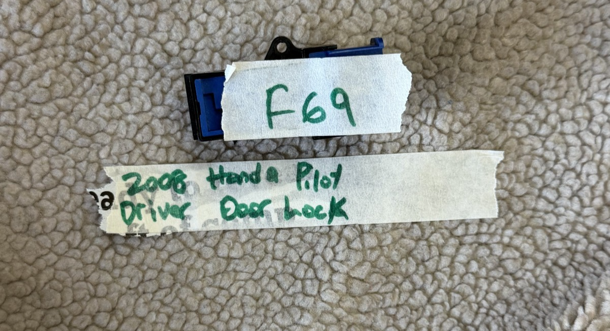 08 2008 Honda Pilot Door Lock Left Driver LH Control Switch Button 71122