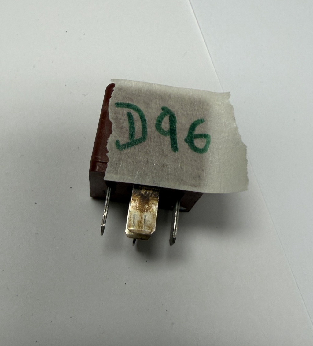84 85 86 87 88 Porsche 944 924S Sunroof Sun Roof Relay 431951253D Brown