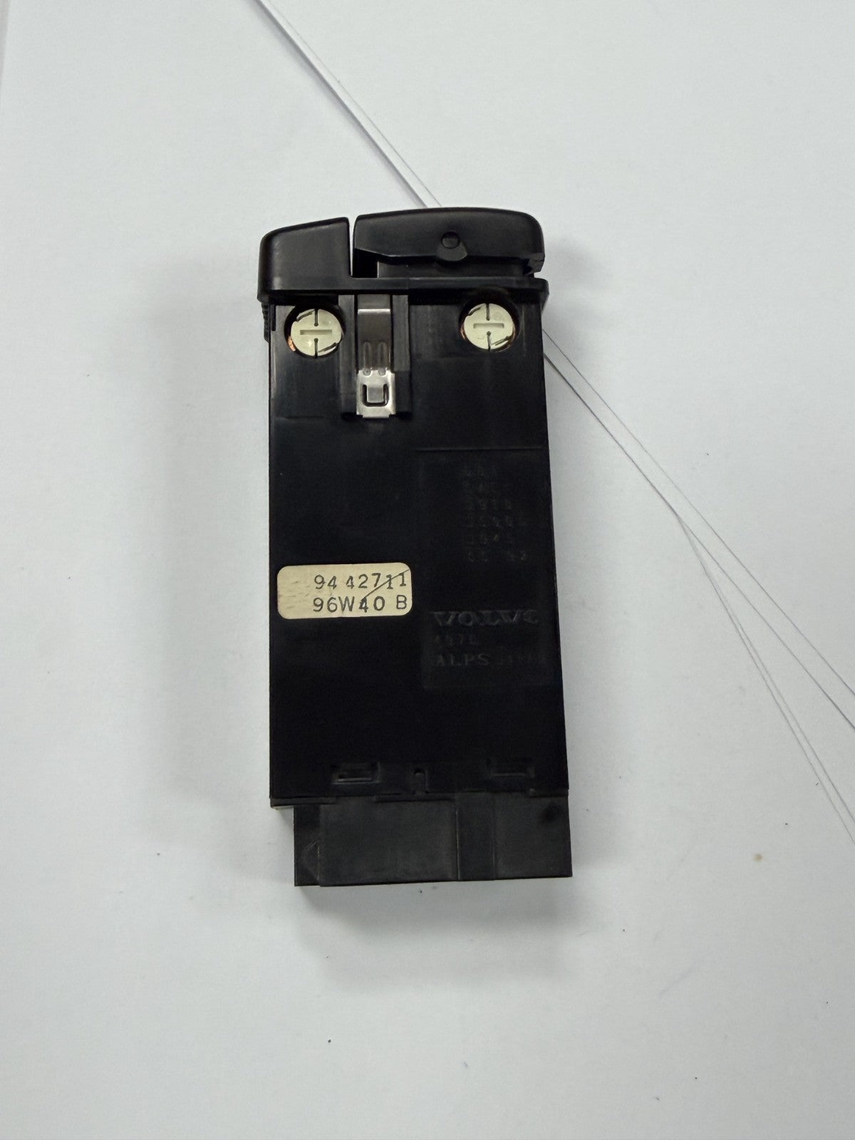 1995-1998 Volvo 850 R 960 S90 V90 Emergency Light Hazard Switch 9442711