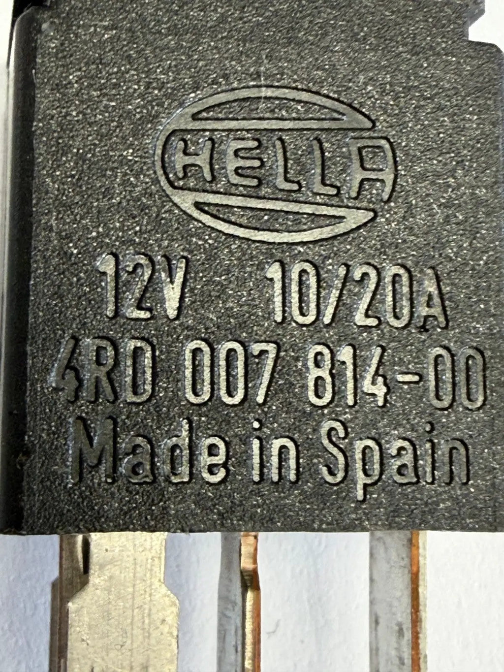 Volvo Hella Multipurpose 5 Pin Relay 12V 10 20A 9441161, 4R0 007 814 00 by Hella