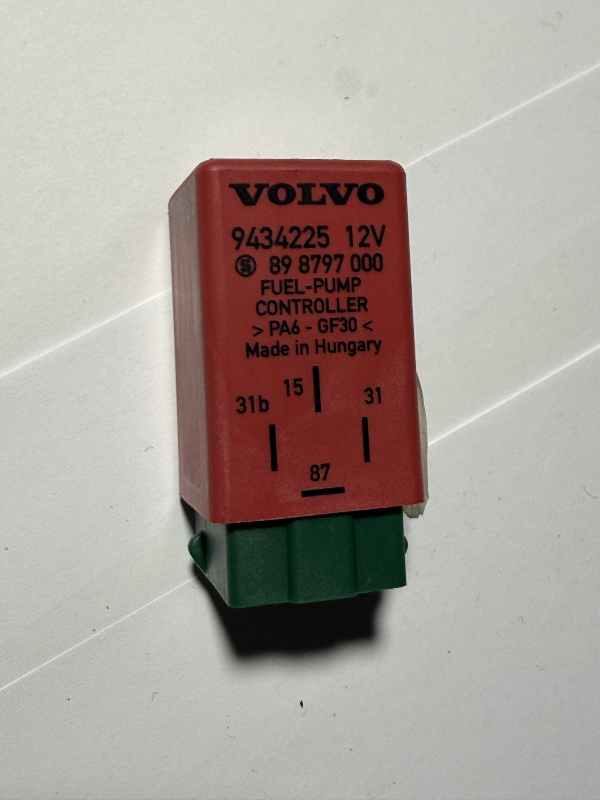 Fuel Pump Relay 12V 9434225, 89 8797 000 fits 1993 1994 1995 1996 Volvo 850