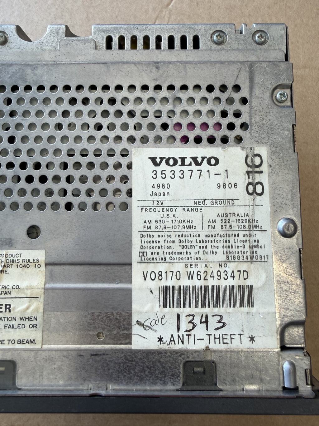 Radio Stereo CD Player 3533771 Black fits 97 98 99 00 01 02 03 04 Volvo 850 S70