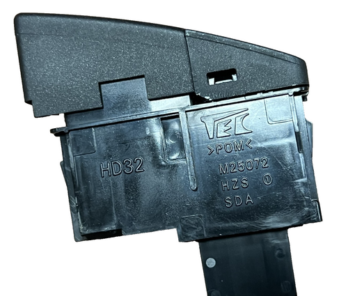 Emergency Hazard Flasher Switch M25072 fits 03 04 05 06 07  Honda Accord