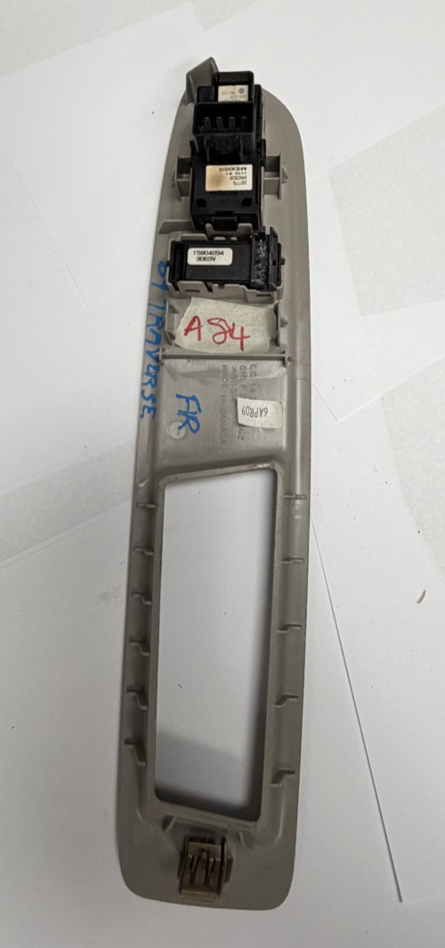 2009-2012 Chevrolet Traverse Window Switch Front Right Passenger Side 15804094