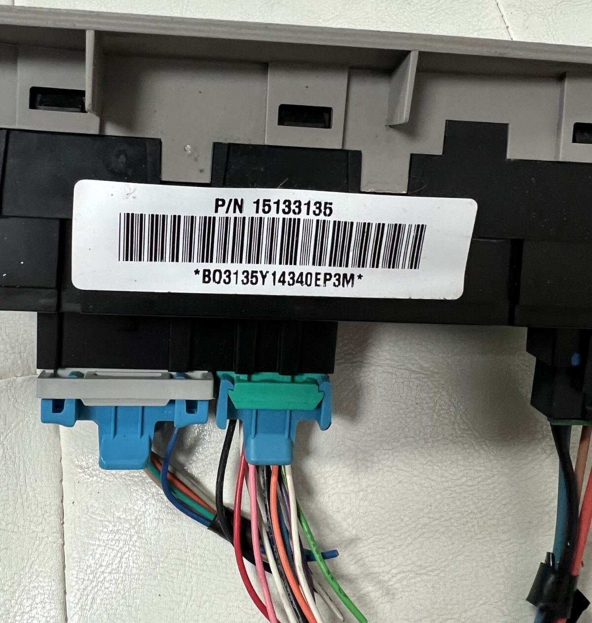 2002-2005 Chevrolet Trailblazer Power Window Heated Seat Switch Passenger Side