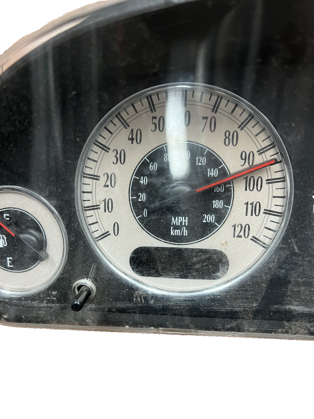01 2001 Chrysler Town & Country Speedometer Instrument Cluster OEM 04685742AD