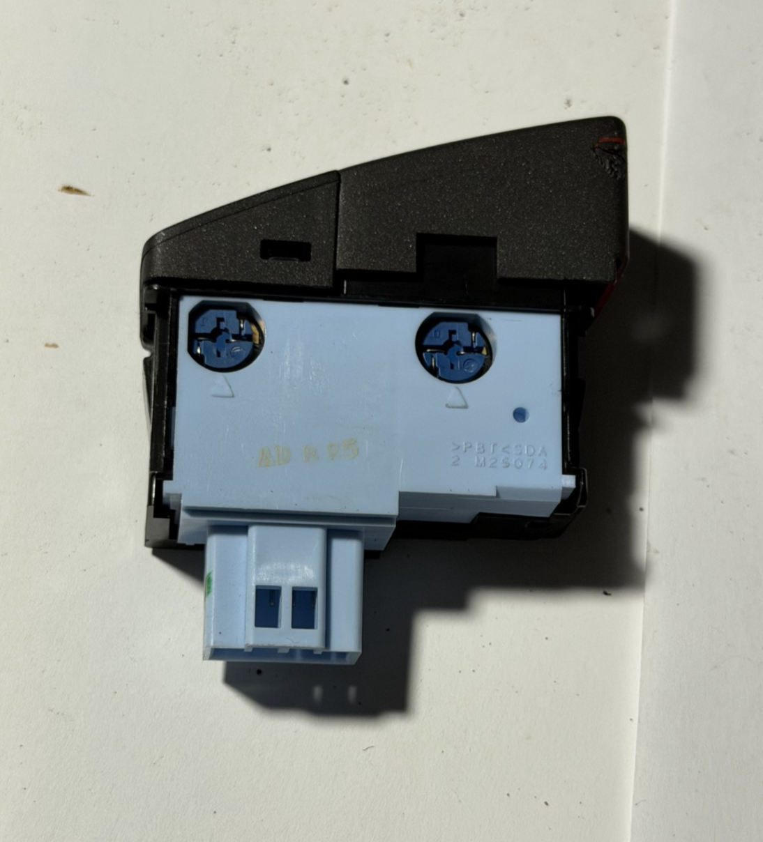 2003-2007 Honda Accord Emergency Hazard Flasher Switch M25072