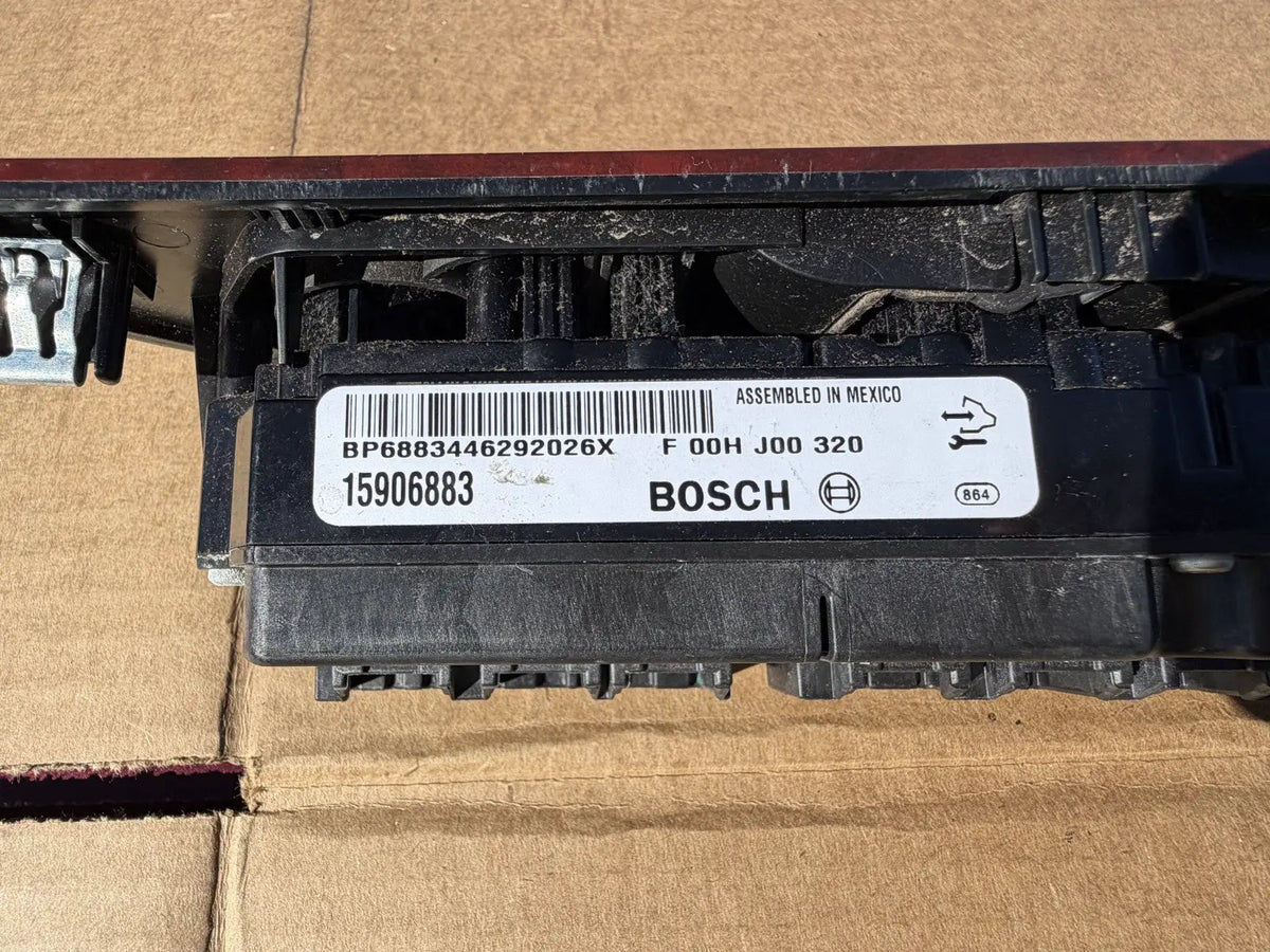 2007-2014 Chevy Tahoe Suburban Yukon Master Power Window Switch 15907201