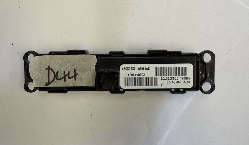 2010-2013 Jeep Patriot Traction Control Hazard Heated Seat Switch 68044103AB