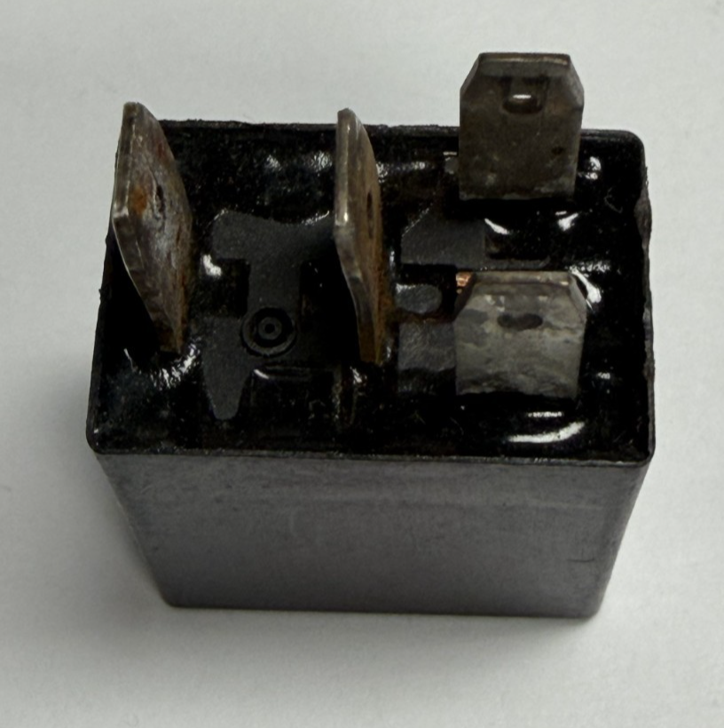 00 2000 Jeep Grand Cherokee Relay Module 04671167, 3177A23A, 21911A Black